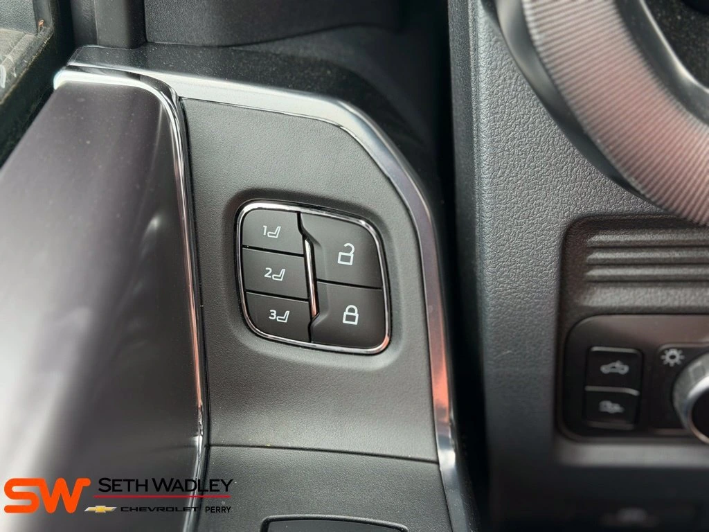 2026 Ford F-450 Super Duty Platinum - Photo 25