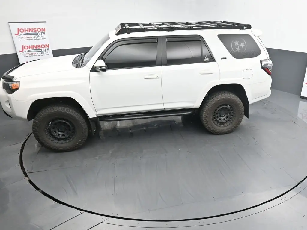2021 Toyota 4Runner SR5 Premium 4WD photo 13