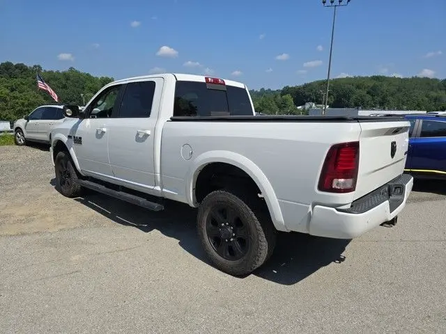 2017 Ram 2500 Laramie photo 3