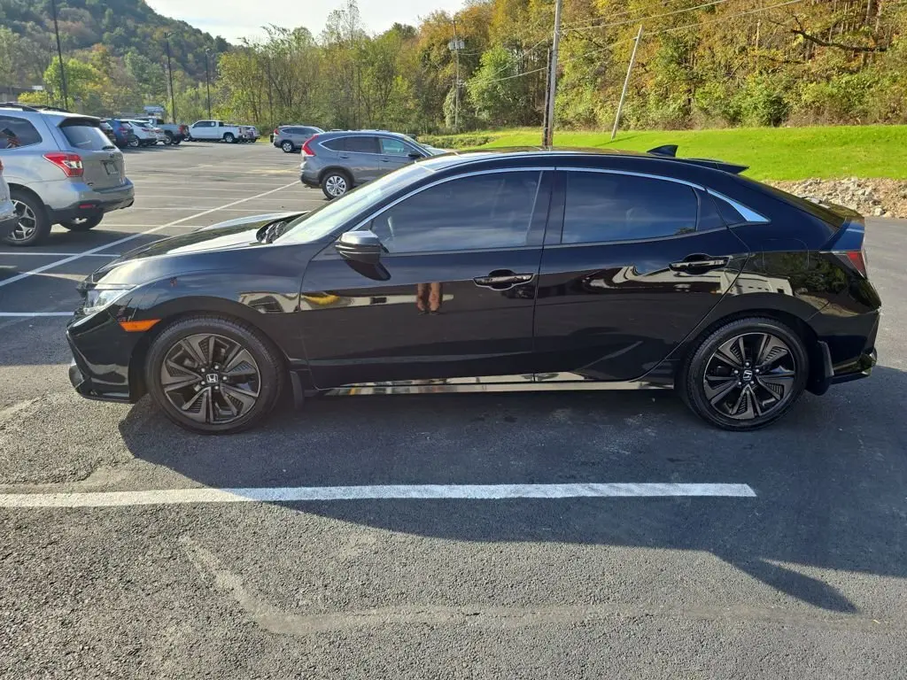 2019 Honda Civic Hatchback EX photo 2