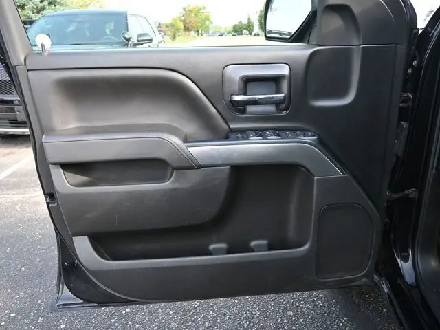 2017 Chevrolet Silverado 1500 LT1 photo 13