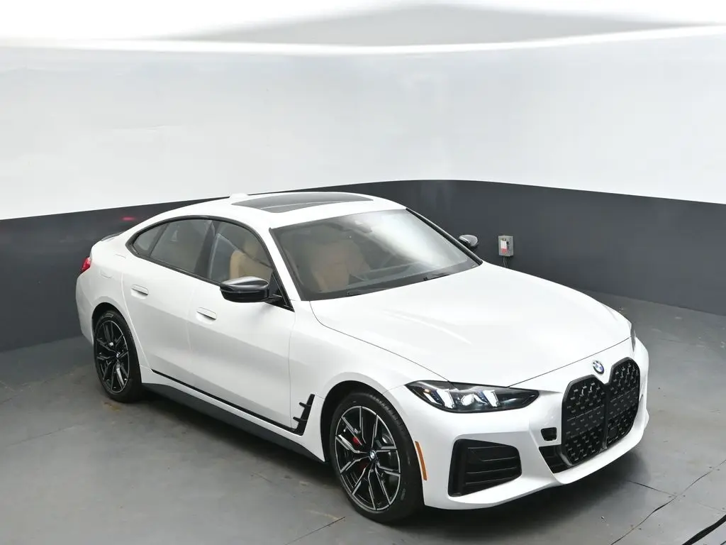 2026 BMW 4 Series 430i's photo