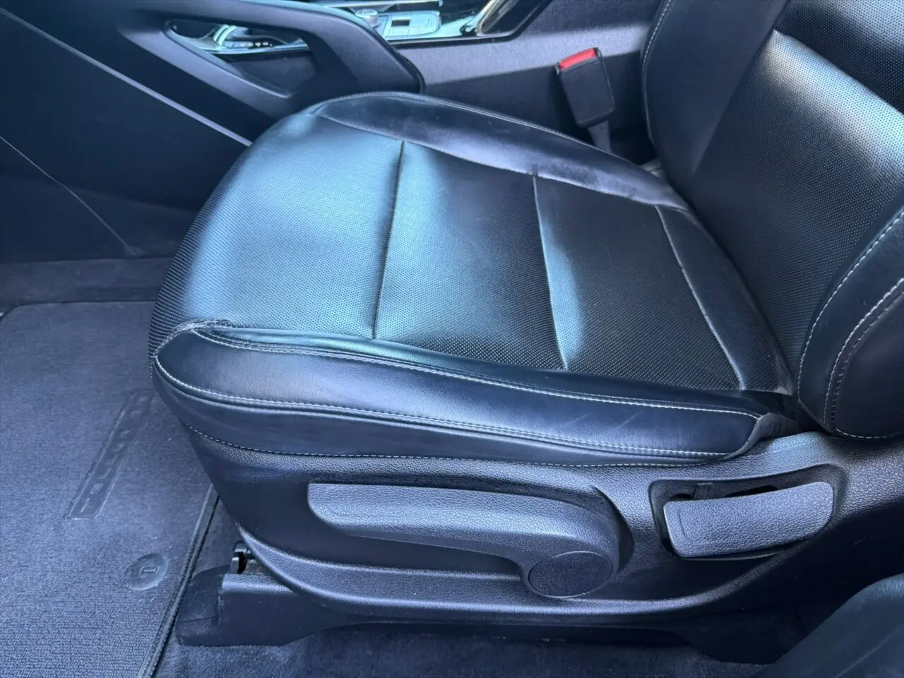 2022 Kia Telluride LX photo 11