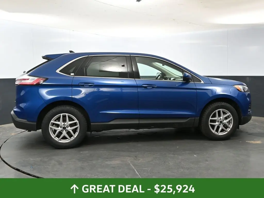 Used 2024 Ford Edge SEL with VIN 2FMPK4J98RBA71080 for sale in Elkhorn, WI