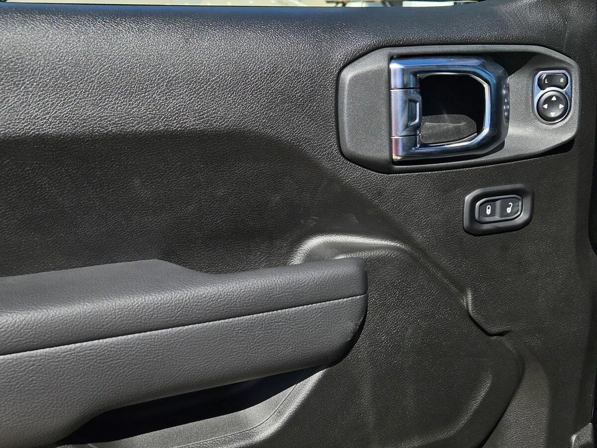 2025 Jeep Wrangler 4-Door Sport S - Photo 13