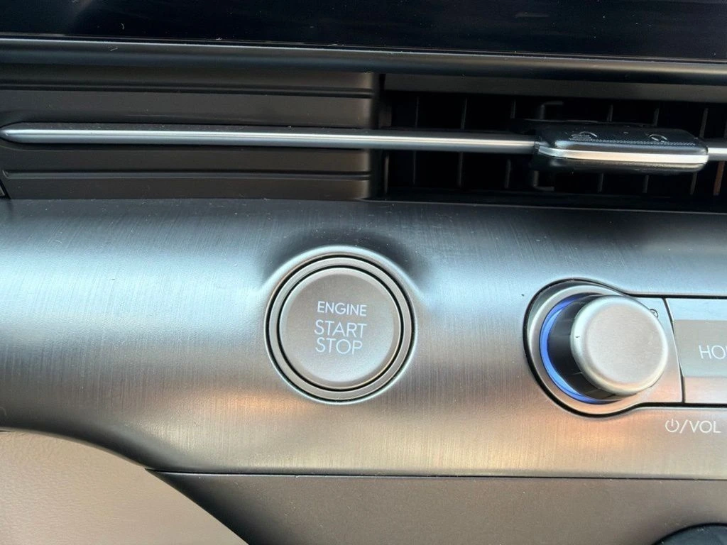 2026 Hyundai Kona SE - Photo 25