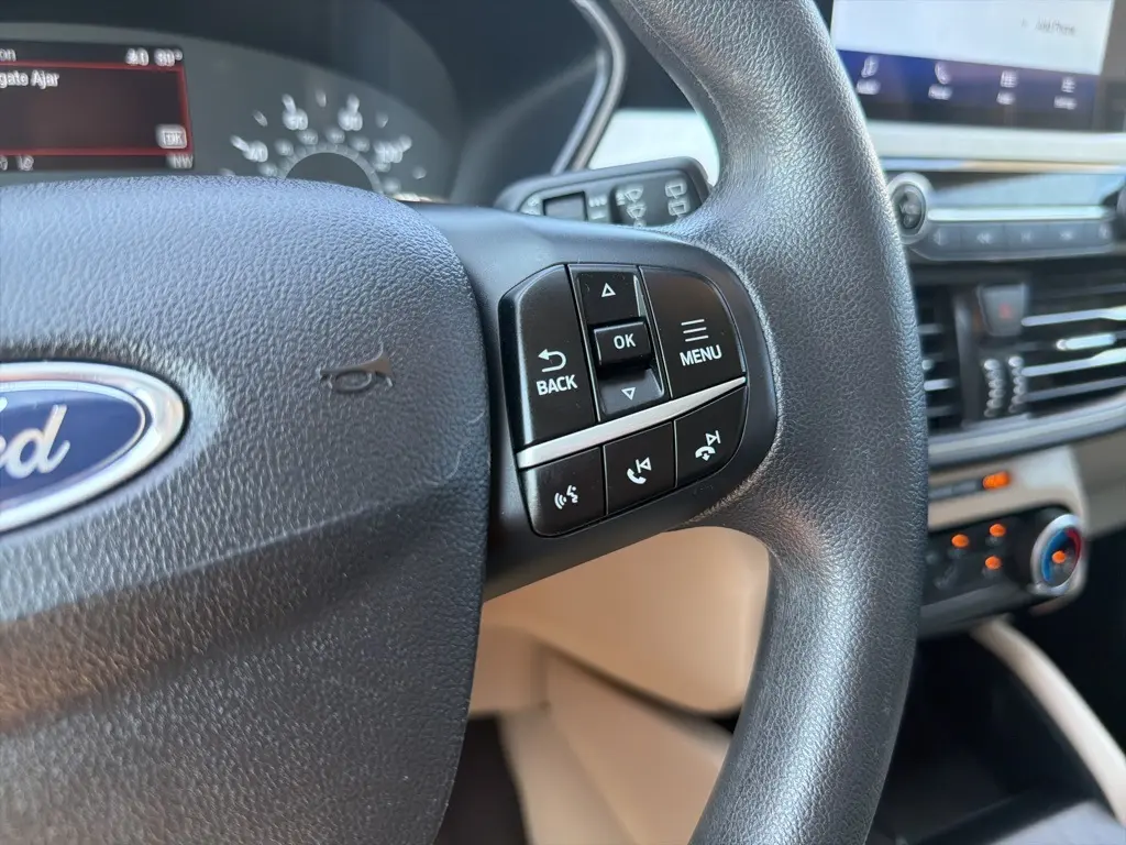 2022 Ford Escape SE photo 22