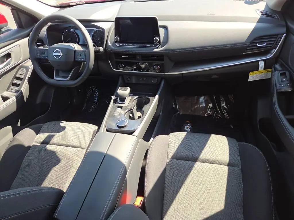 2026 Nissan Rogue SV photo 28