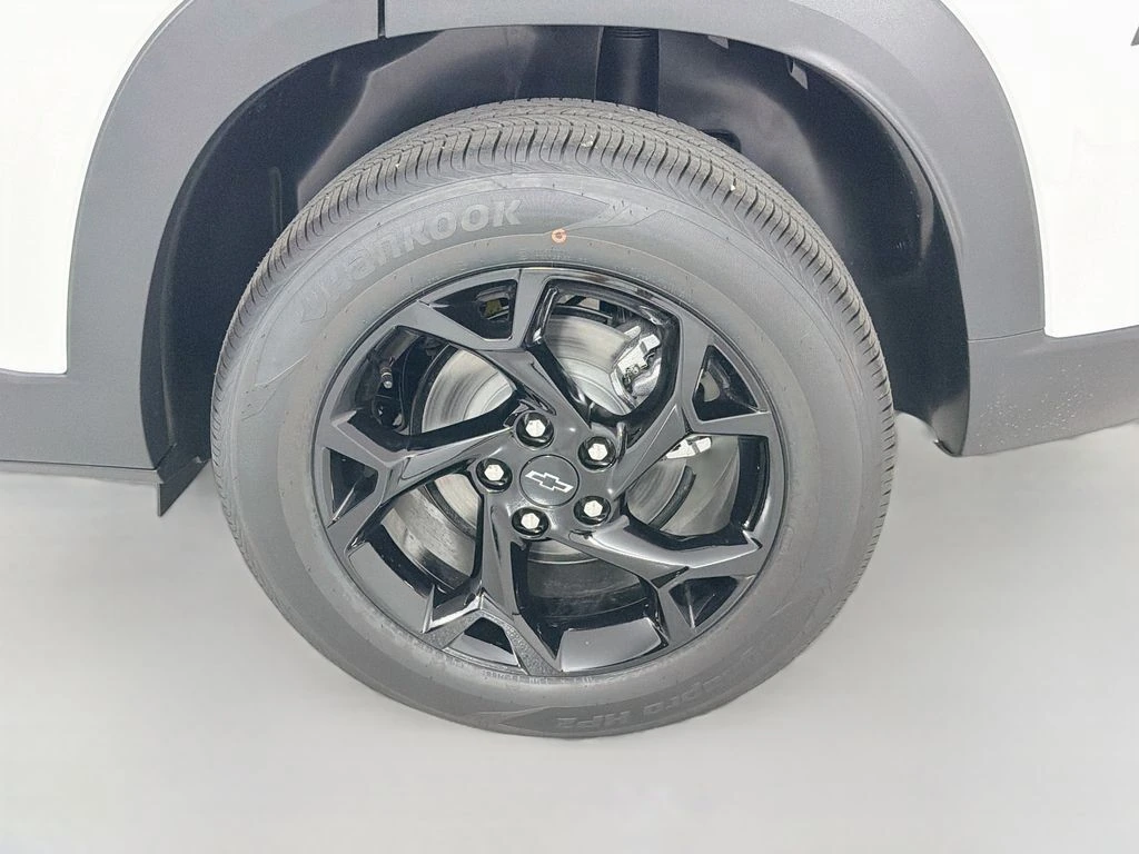 2026 Chevrolet Trax LT - Photo 29