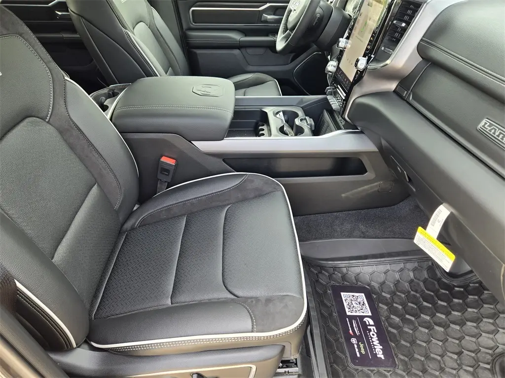 2026 Ram 1500 Laramie photo 10