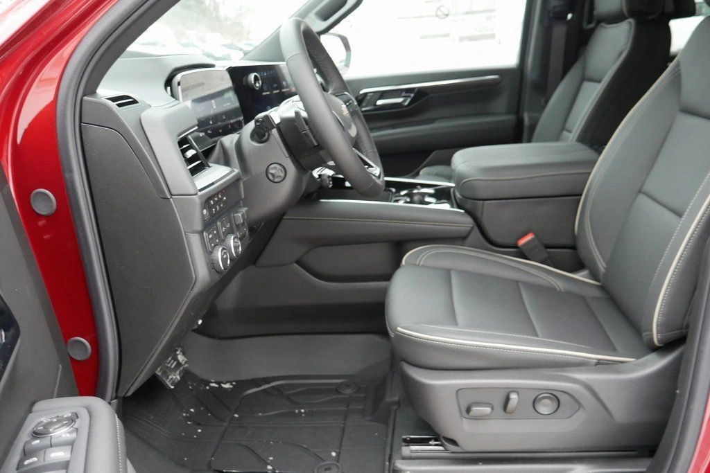 2026 Chevrolet Suburban Premier - Photo 7