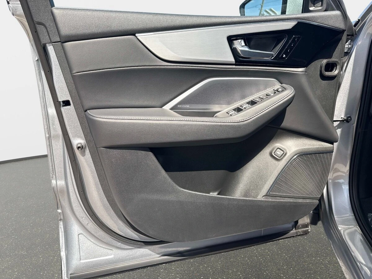 2026 Acura MDX Technology Package - Photo 17