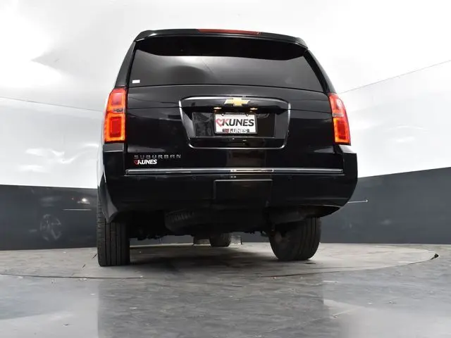 2016 Chevrolet Suburban LTZ photo 41