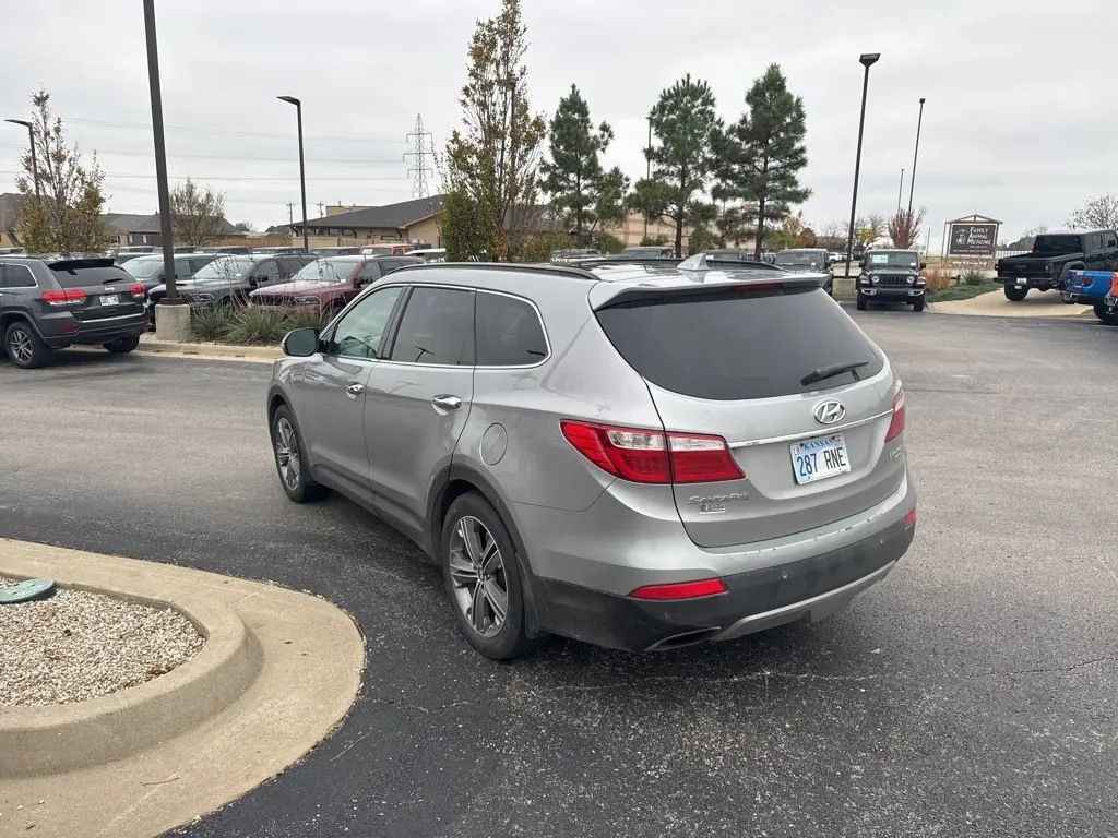2016 Hyundai Santa Fe Limited photo 3
