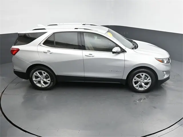 2020 Chevrolet Equinox Premier photo 25