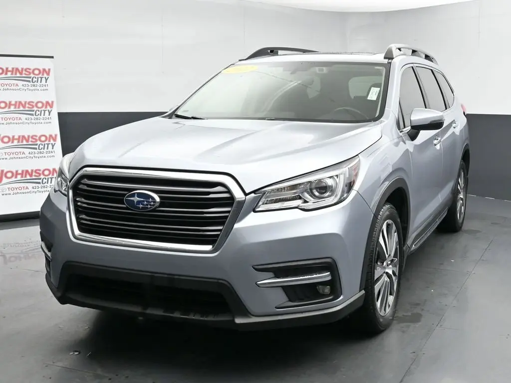 2022 Subaru Ascent Limited photo 2