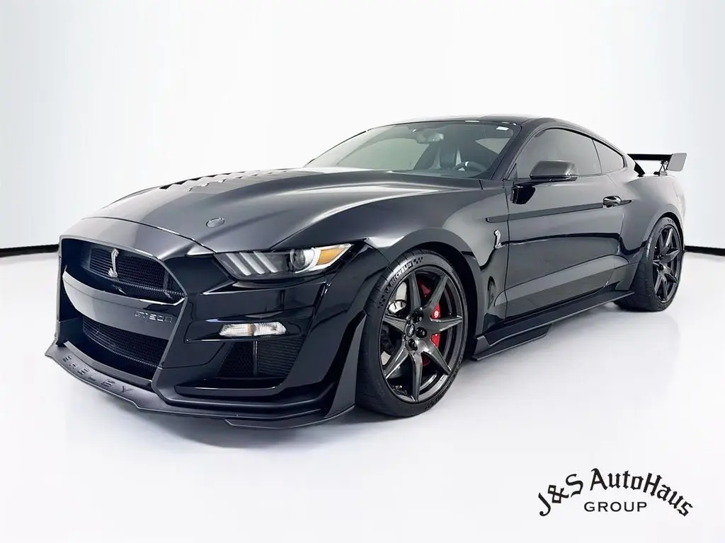 2022 Ford Mustang Shelby GT500 photo 3