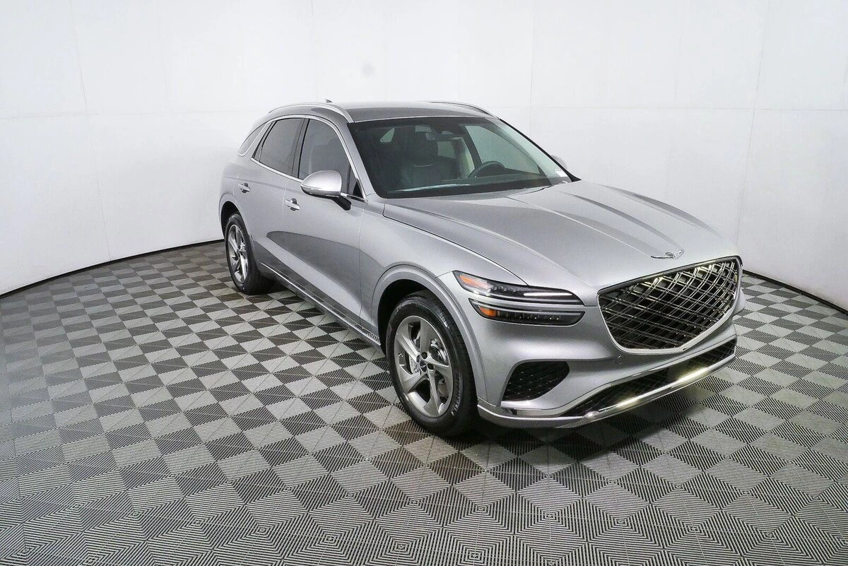 2027 GENESIS GV70