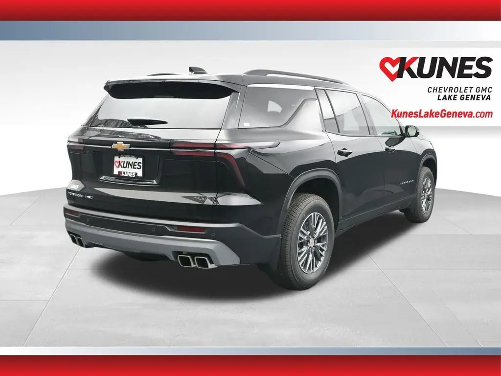 2026 Chevrolet Traverse 2LT photo 5