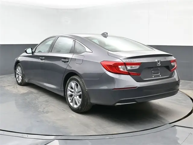 2019 Honda Accord LX photo 6