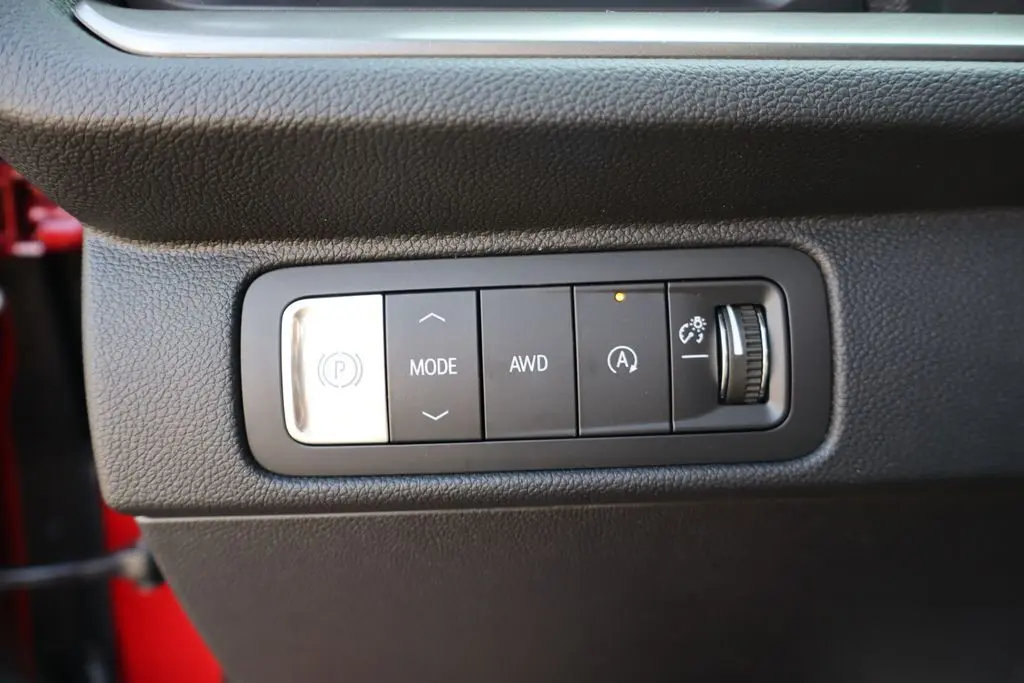2026 Chevrolet Traverse 2LT photo 13