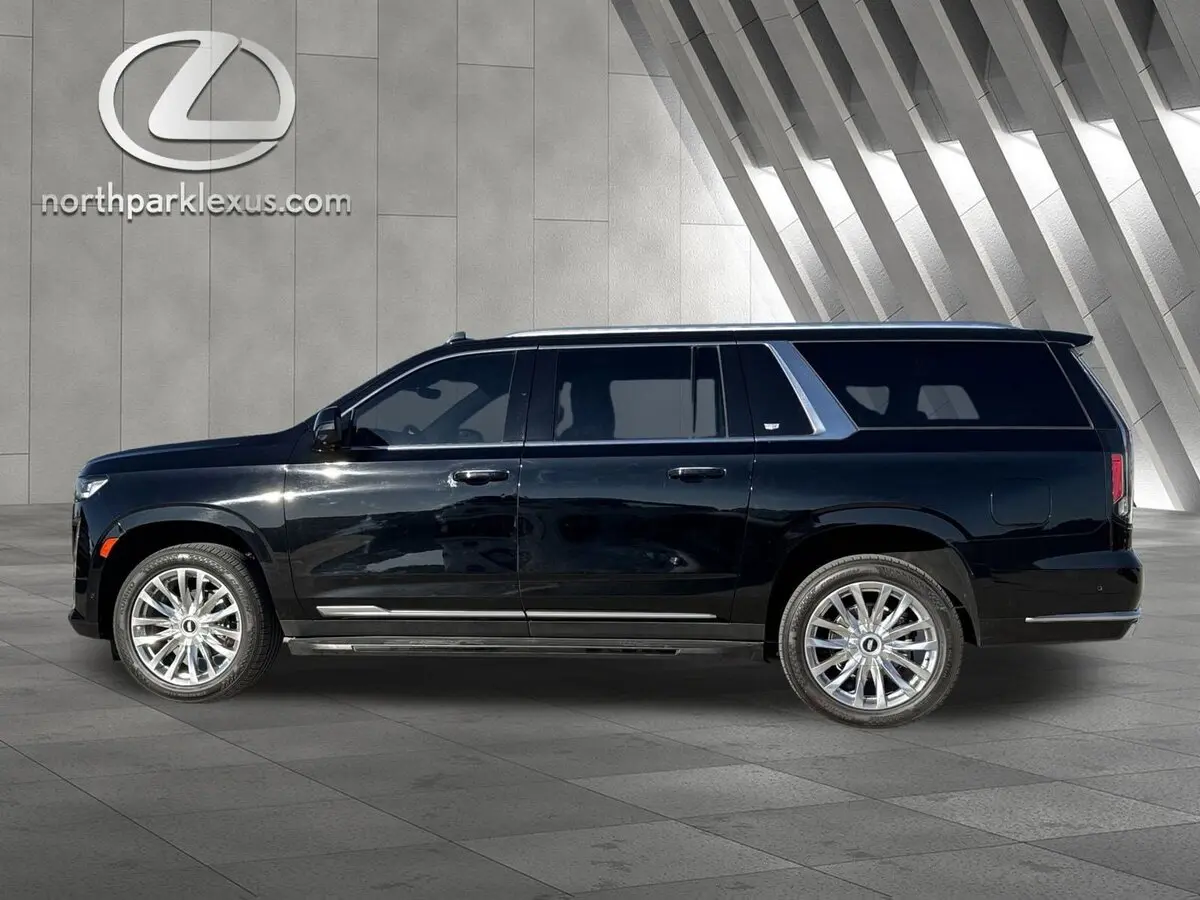 2023 Cadillac Escalade ESV