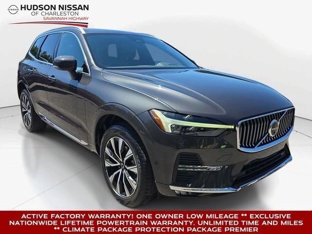 2023 Volvo XC60 B5 Plus Bright Theme FWD's photo