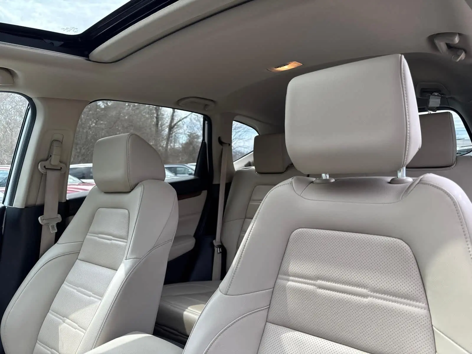 2021 Honda CR-V Hybrid Touring photo 14