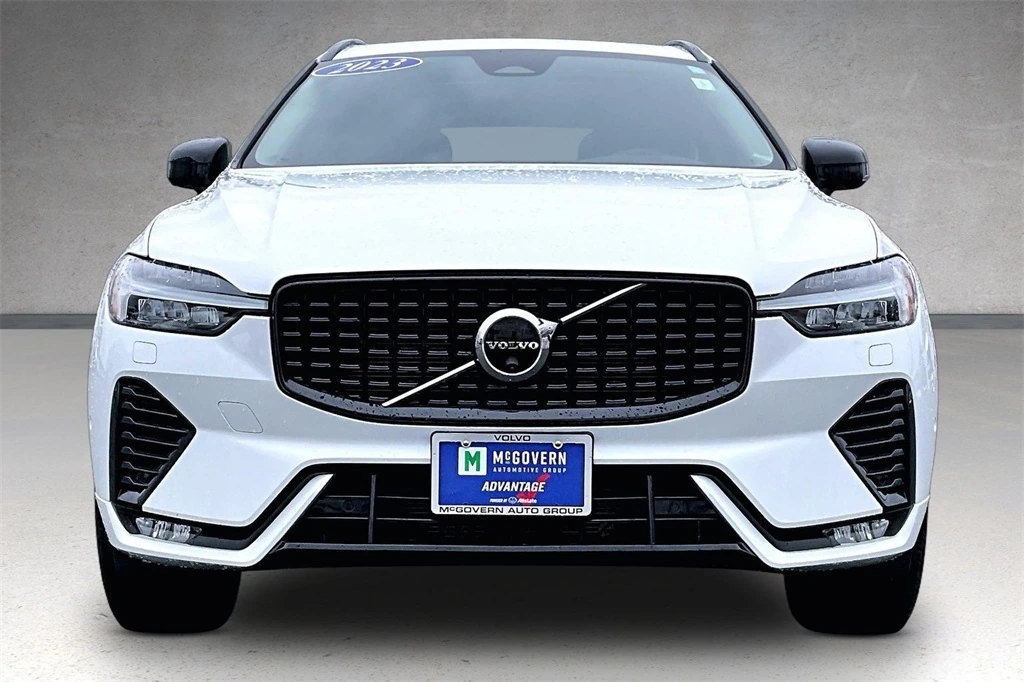 2023 Volvo - image 2