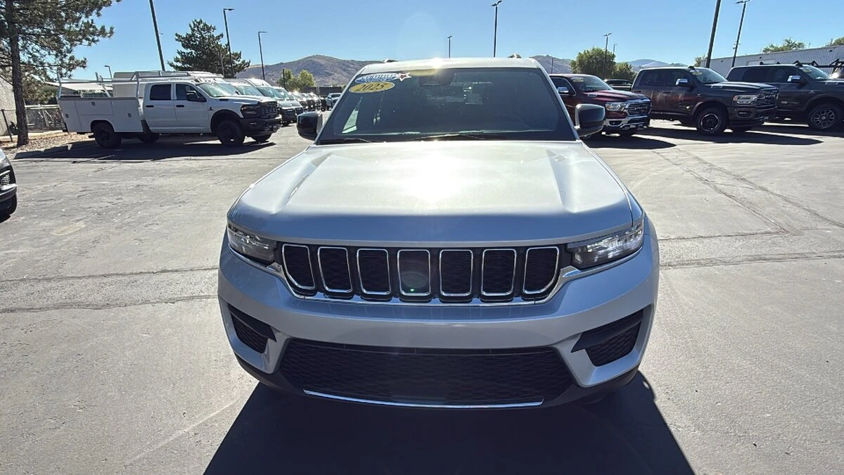 2025 Jeep Grand Cherokee Laredo - Photo 8