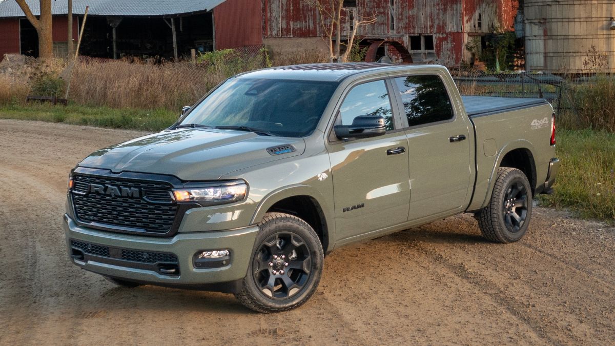 2026 RAM 1500 Exterior Driver Side Front Profile