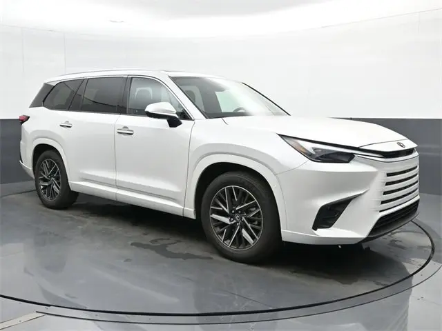 2025 Lexus TX Premium's photo