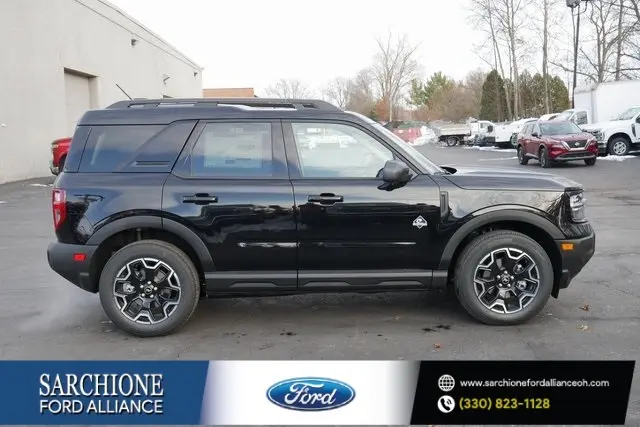 2025 Ford Bronco Sport Outer Banks's photo