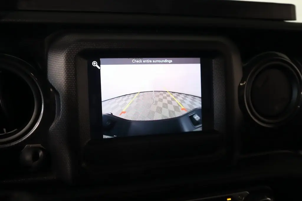 2022 Jeep Gladiator Altitude photo 6