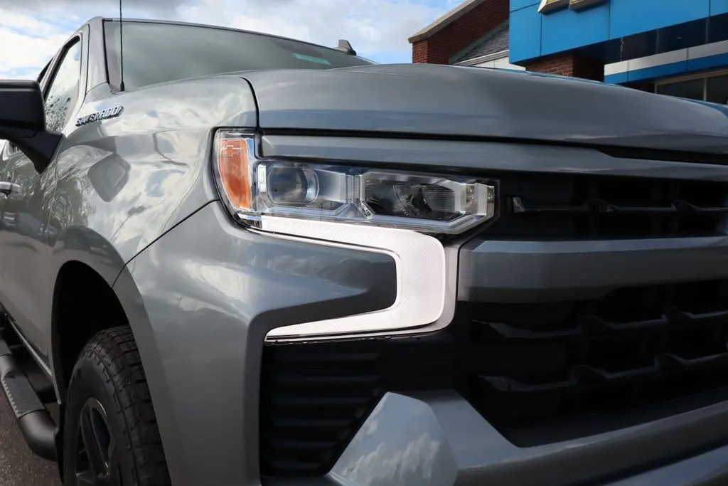 2026 Chevrolet Silverado 1500 RST photo 4