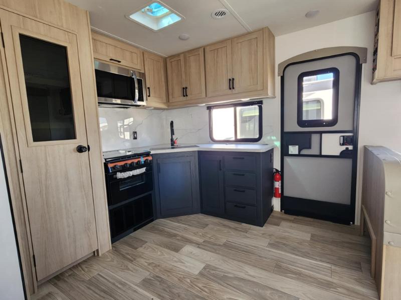 Voyage/3235FK/2025 image-25