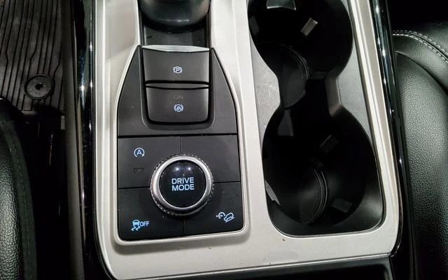 2023 Ford Explorer ST - Photo 17