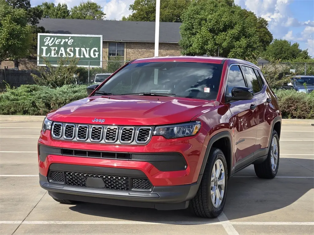 2025 Jeep Compass Sport photo 2