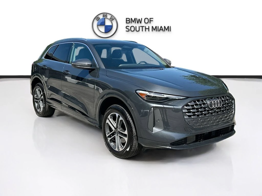 2025 Audi Q5 40 Premium Plus's photo