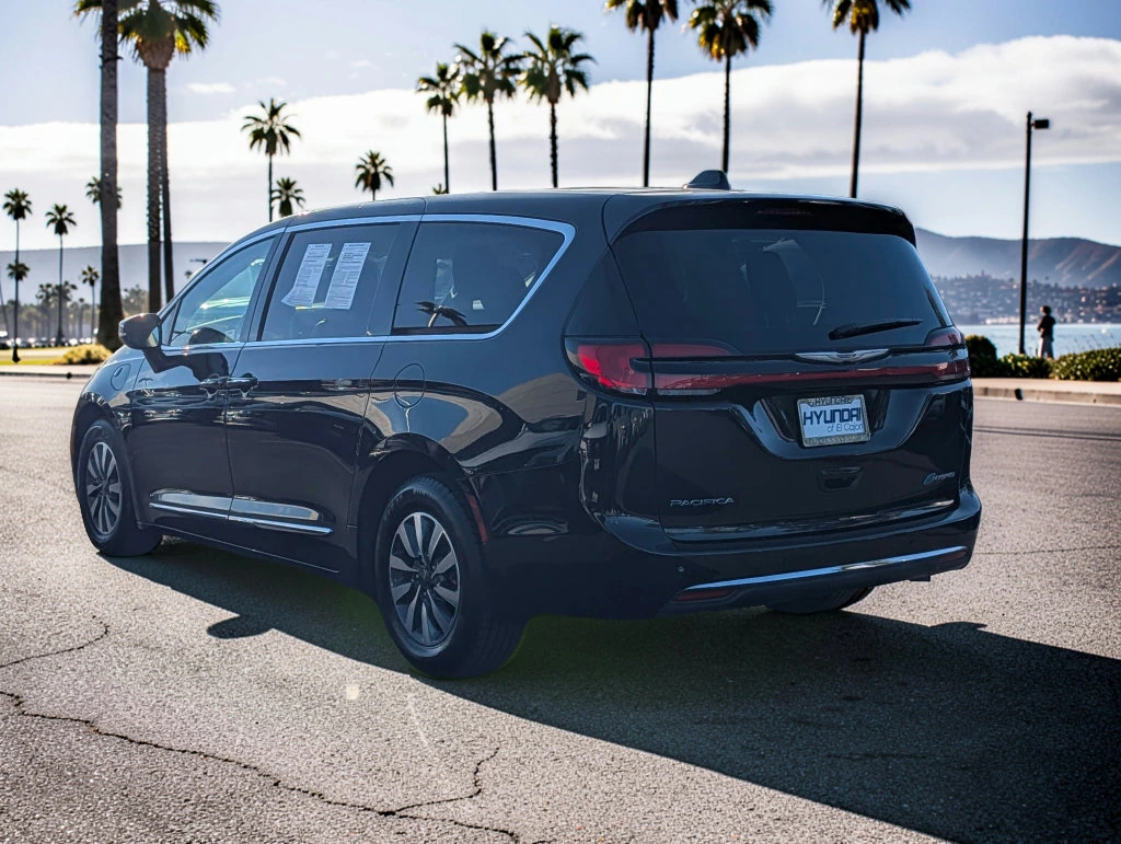 2023 Chrysler Pacifica Hybrid Limited - Photo 7