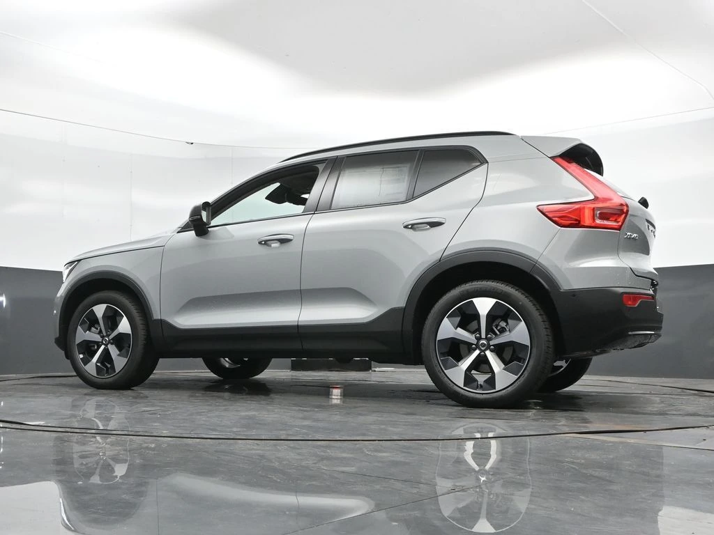 2026 Volvo XC40 Plus - Photo 44