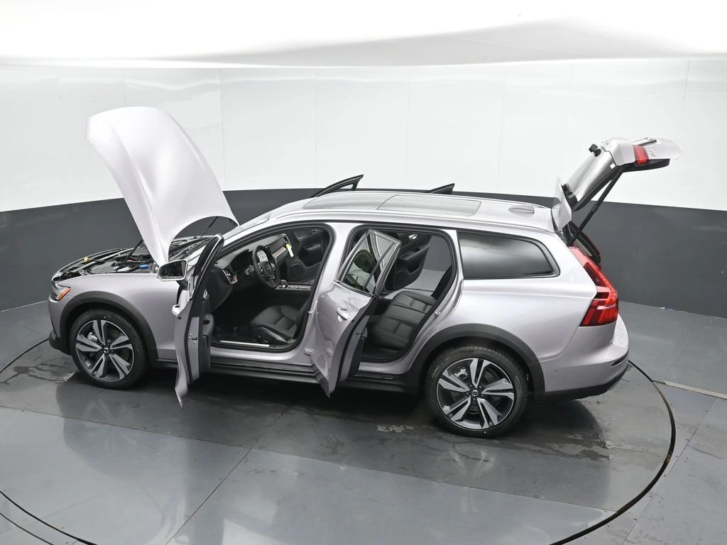 2026 Volvo V60 Cross Country Plus - Photo 49