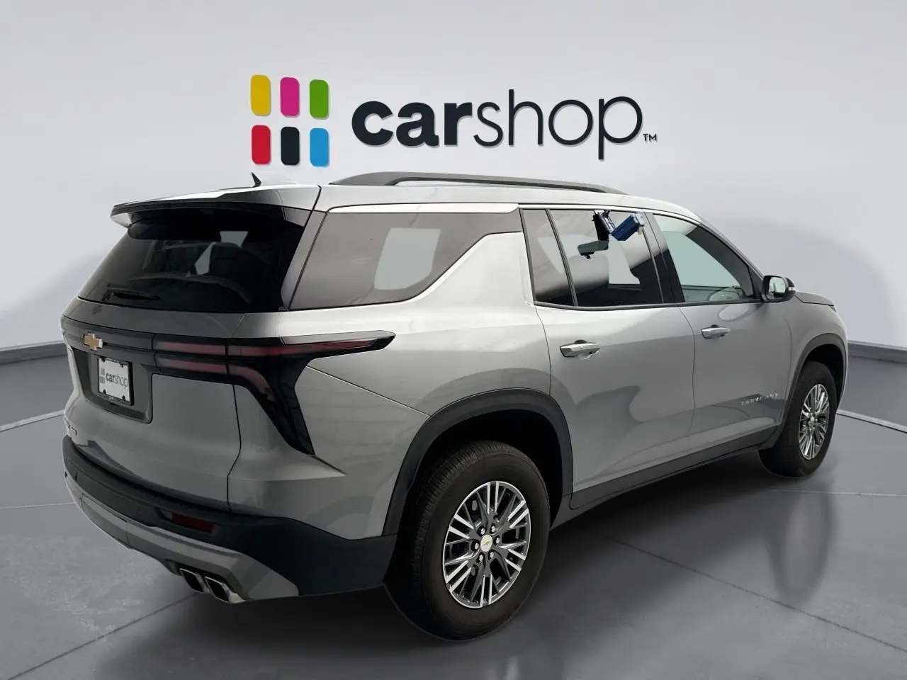 2025 Chevrolet Traverse photo 4