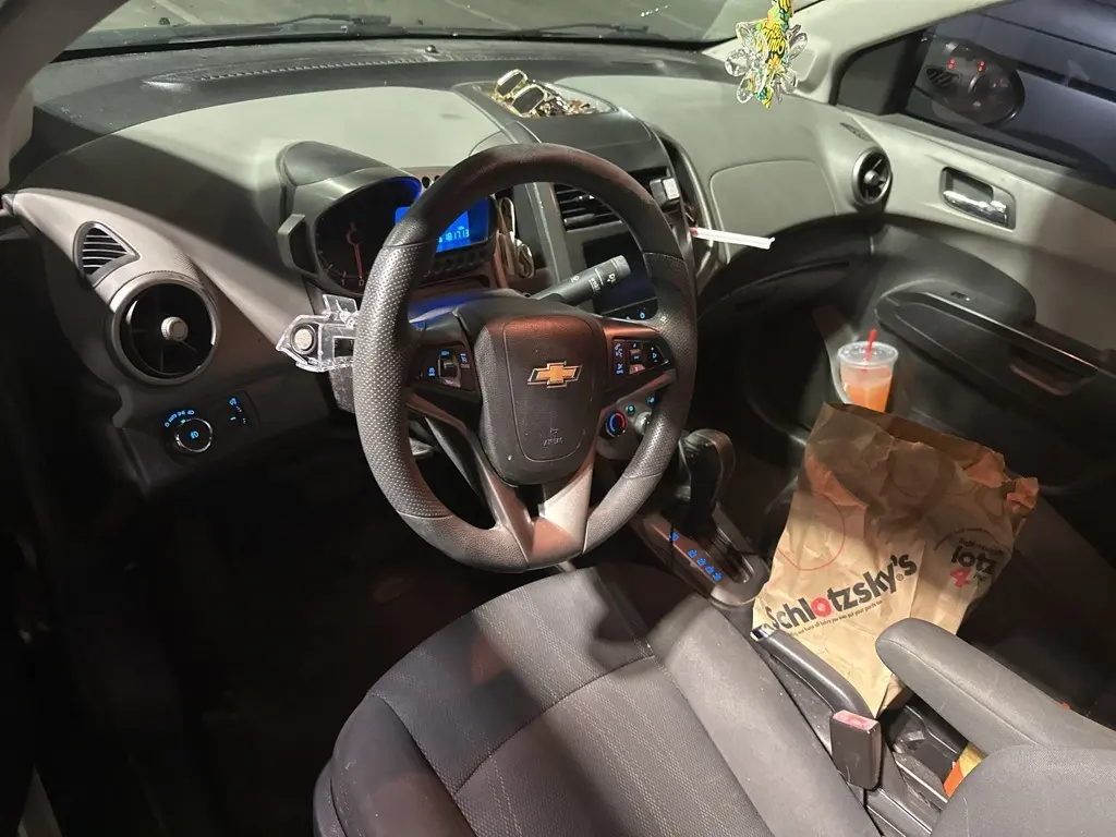 2014 Chevrolet Sonic LT photo 5