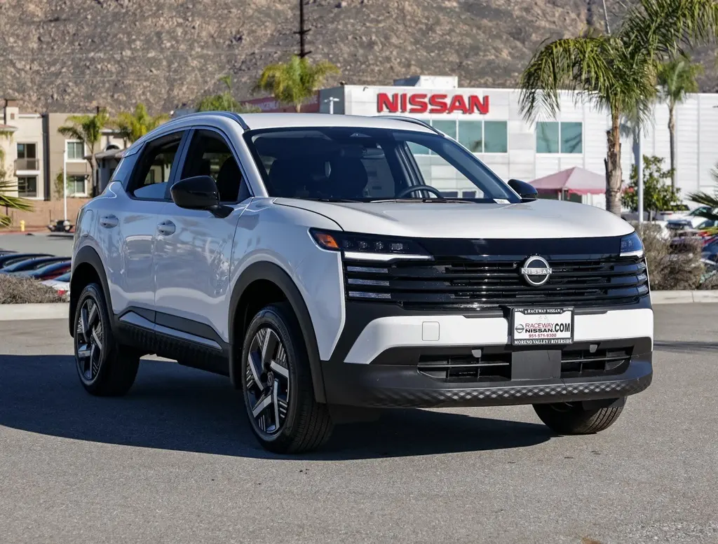 2026 Nissan KICKS SV's photo