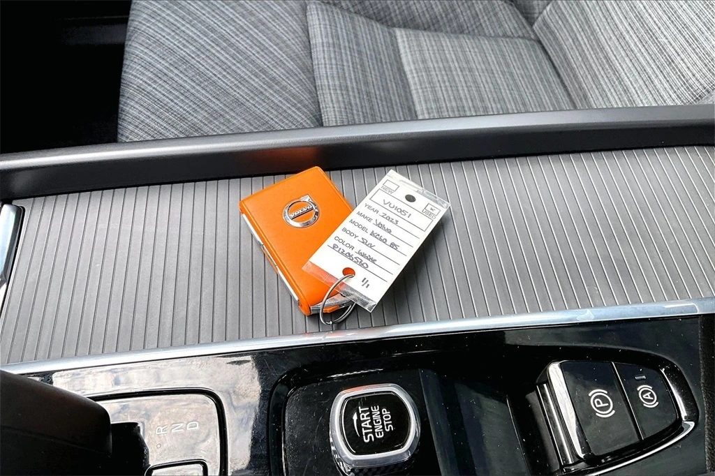 2023 Volvo - image 34
