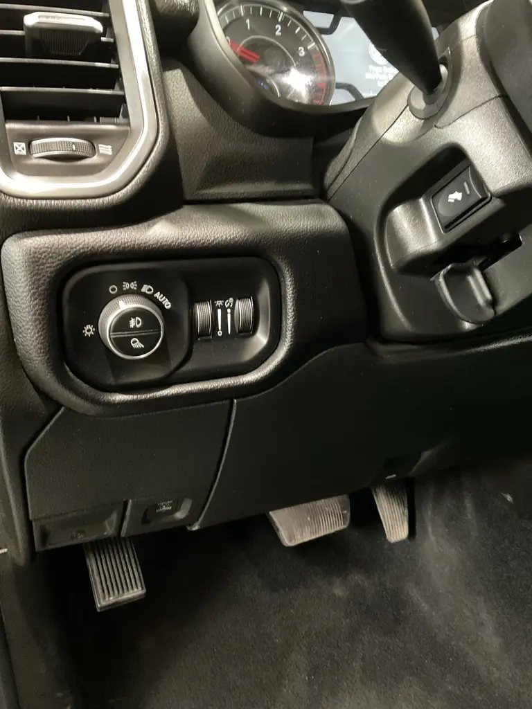 2024 Ram 2500 Laramie photo 6