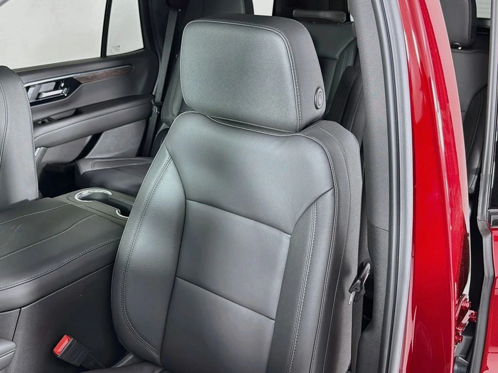 2026 Chevrolet Tahoe Z71 - Photo 20