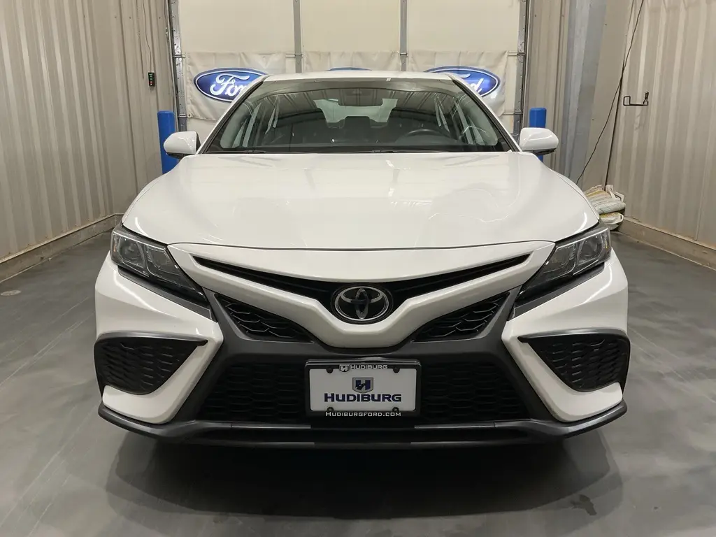 2024 Toyota Camry SE photo 2