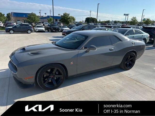 2023 Dodge Challenger R/T Scat Pack's photo